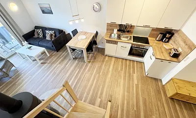 Blick in den Wohn-/Koch- und Essbereich