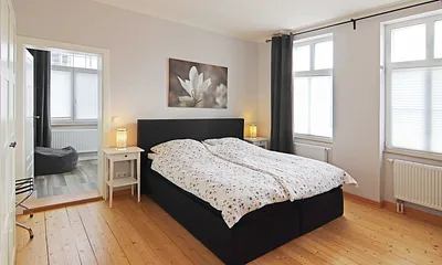 1. Schlafzimmer mit Doppelbett