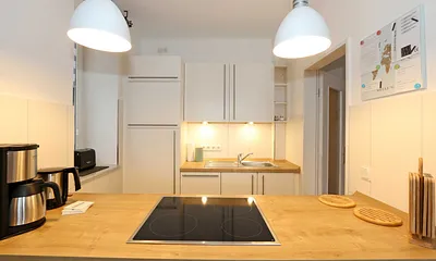 Küchenzeile mit Ceranfeld