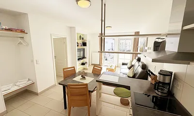 Blick ins gemütliche Wohnzimmer