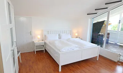 1. Schlafzimmer mit Doppelbett