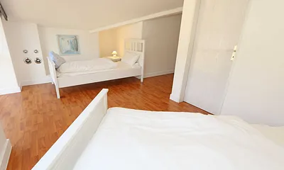 2. Schlafzimmer mit 2 Einzelbetten