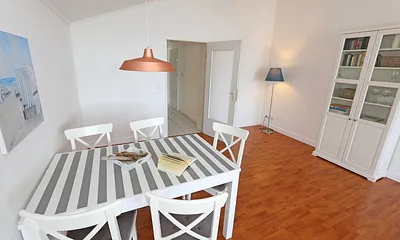 Esstisch für gemeinsames Essen