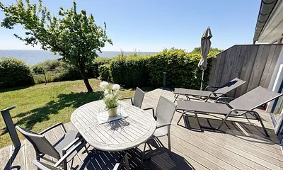 Terrasse mit Meerblick