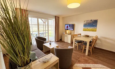 Essplatz mit vier Stühlen