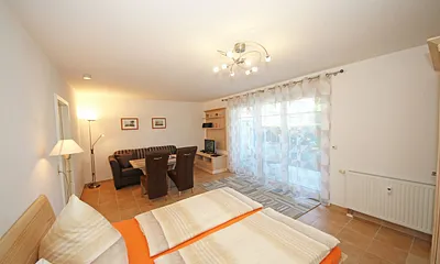 Doppelbett (1,60 m x 2,00 m) Matratzen in unterschiedlichen Härtegraden und Insektenschutzgitter