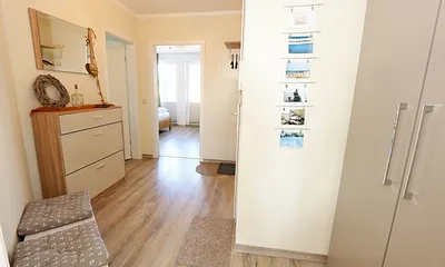 Flurbereich mit Garderobe