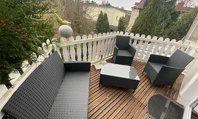 Balkon mit Sitzmöglichkeit