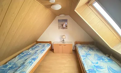 Schlafzimmer mit 2 Einzelbetten,Seperater Raum