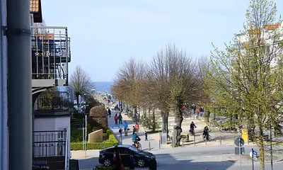 Ausblick vom Balkon zur Seebrücke