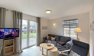 Haus Rügenwind, 3-Zimmer-Ferienwohnung (Whg.1 mit Terrasse)