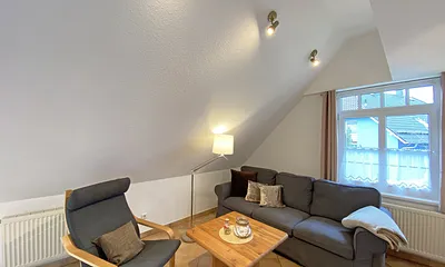 gemütliche Couch mit Relax Sessel