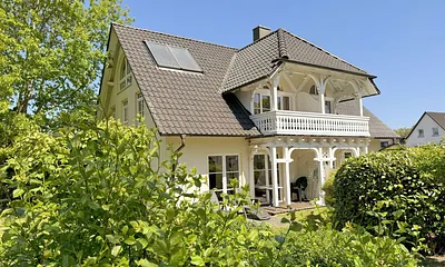 Haus Rügenwind - 4 Ferienwohnungen verfügen über einen Balkon bzw. über eine Terrasse
