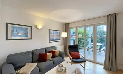 Haus Rügenwelle, 3-Zimmer-Ferienwohnung (Whg. 1 mit Terrasse)