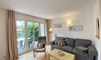 gemütliche Couch mit Relax Sessel