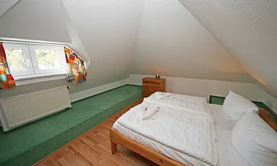 2. Schlafzimmer mit Doppelbett