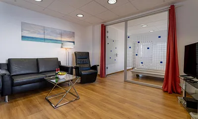 Wohnzimmer mit Biokamin