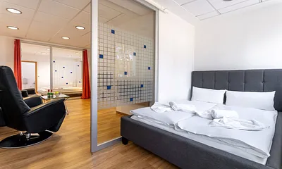 Veranda mit Doppelbett