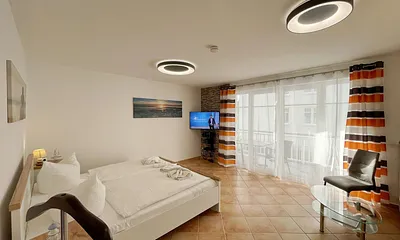 Schlafbereich mit Doppelbett