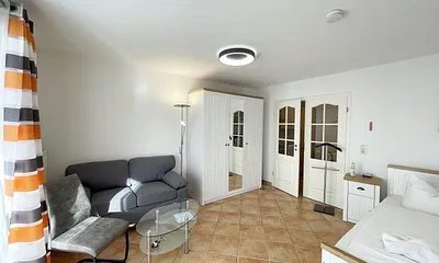 kombinierter Wohn -und Schlafbereich