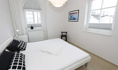 1. Schlafzimmer mit Doppelbett