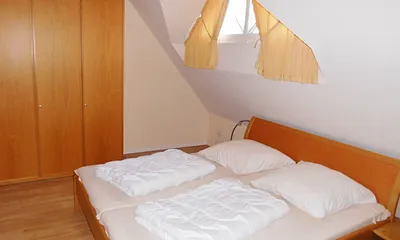 Großer Kleiderschrank 