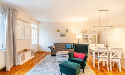 Wohnzimmer mit Essbereich