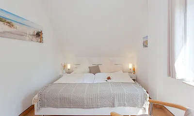 Schlafzimmer Nummer 1 mit Doppelbett 