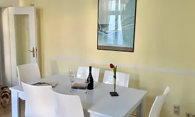 Esstisch im Wohnbereich