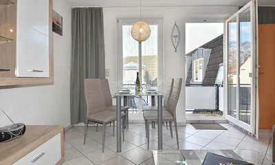 Wohnbereich mit separaten Esstisch