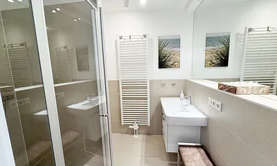 Haus Meeresblick A 2.12 BLU -modernes Duschbad