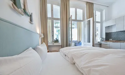 kombinierter Wohn- & Schlafraum