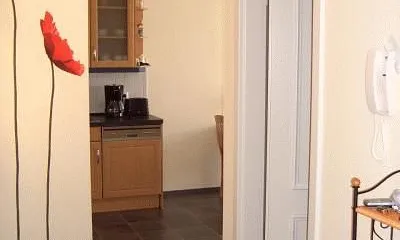 Blick vom Eingang in Richtung Küche