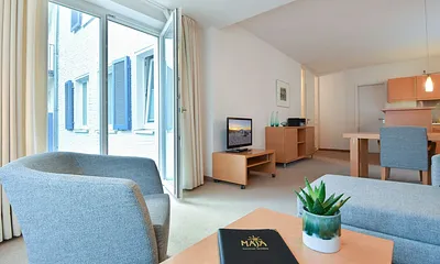 Wohnbereich mit Zugang Terrasse