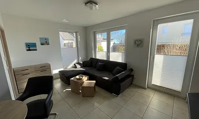 Villa Sara, 2-Zimmer-Ferienwohnung (Buskam mit Terrasse)