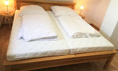 Schlafzimmer1-Bettanlage