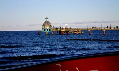 Seebrücke in Zingst und Gondel