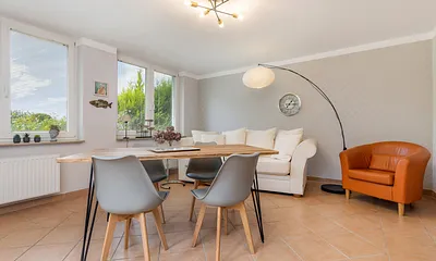 ... Eßplatz und Leseecke.