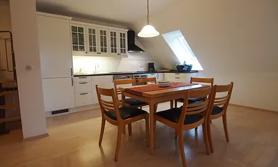 Küche und Esszimmer