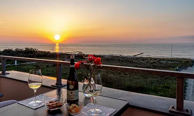 Strandvilla UNDINE, 50 m zum Wasser, 3-Zimmer-Ferienwohnung (Meerzeit)