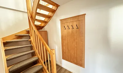 Treppe zum Obergeschoss