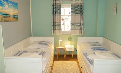 Schlafzimmer 3 mit Einzelbetten 90x200