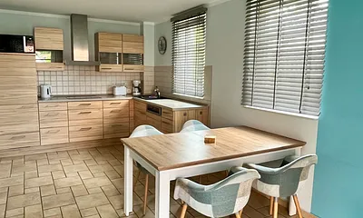 Esszimmer mit Küchenzeile