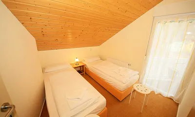 2. Schlafzimmer mit Einzelbetten