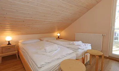 2. Schlafzimmer mit Doppelbett