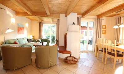 Wohn- und Essbereich