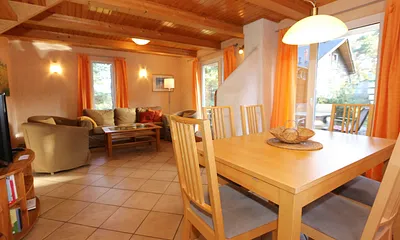 Esstisch für gemeinsames Essen