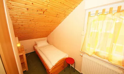 2. Schlafzimmer mit Einzelbetten