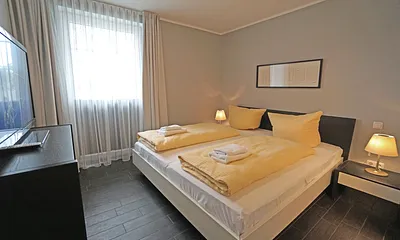 zweites Schlafzimmer mit Doppelbett