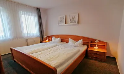 Schlafzimmer I - mit Doppelbett